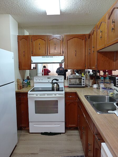 Edmonton 4 bedrooms Townhouse for rent. Property photo: 596868-2