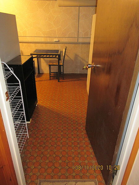 Edmonton studio Basement for rent. Property photo: 596873-3