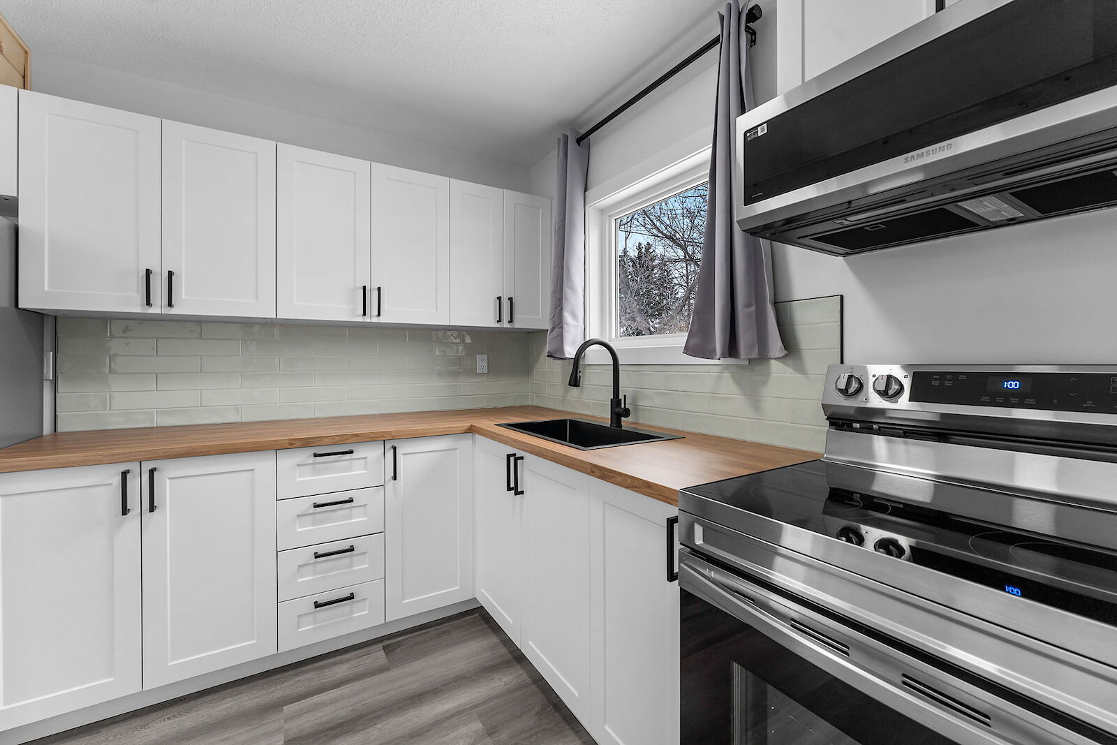 Olds 2 bedrooms Duplex for rent. Property photo: 597301-1