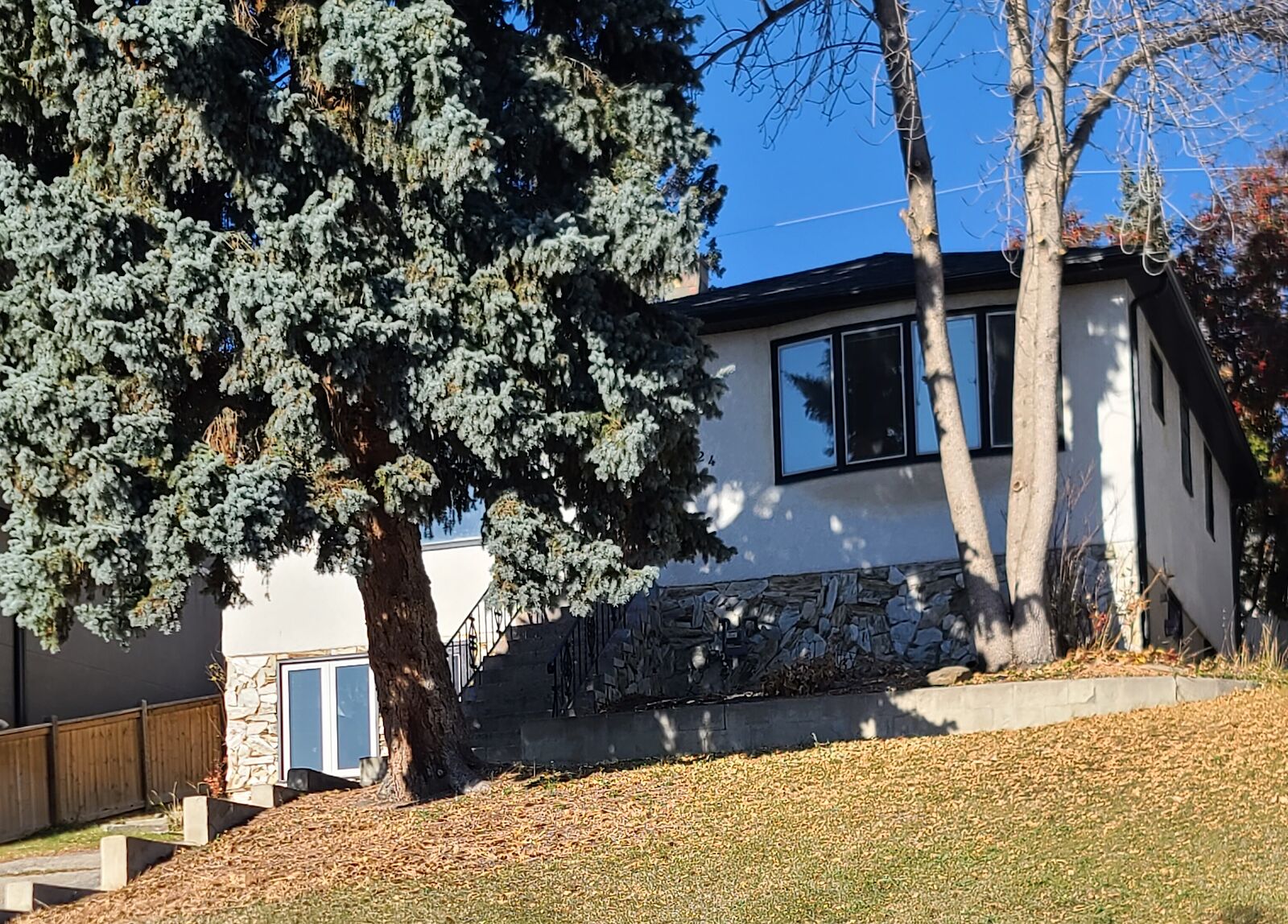 Calgary 4 bedrooms House for rent. Property photo: 597771-1