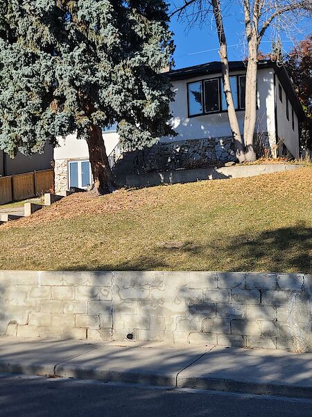 Front+of+house Calgary 4 bedrooms House for rent. Property photo: 597771-2