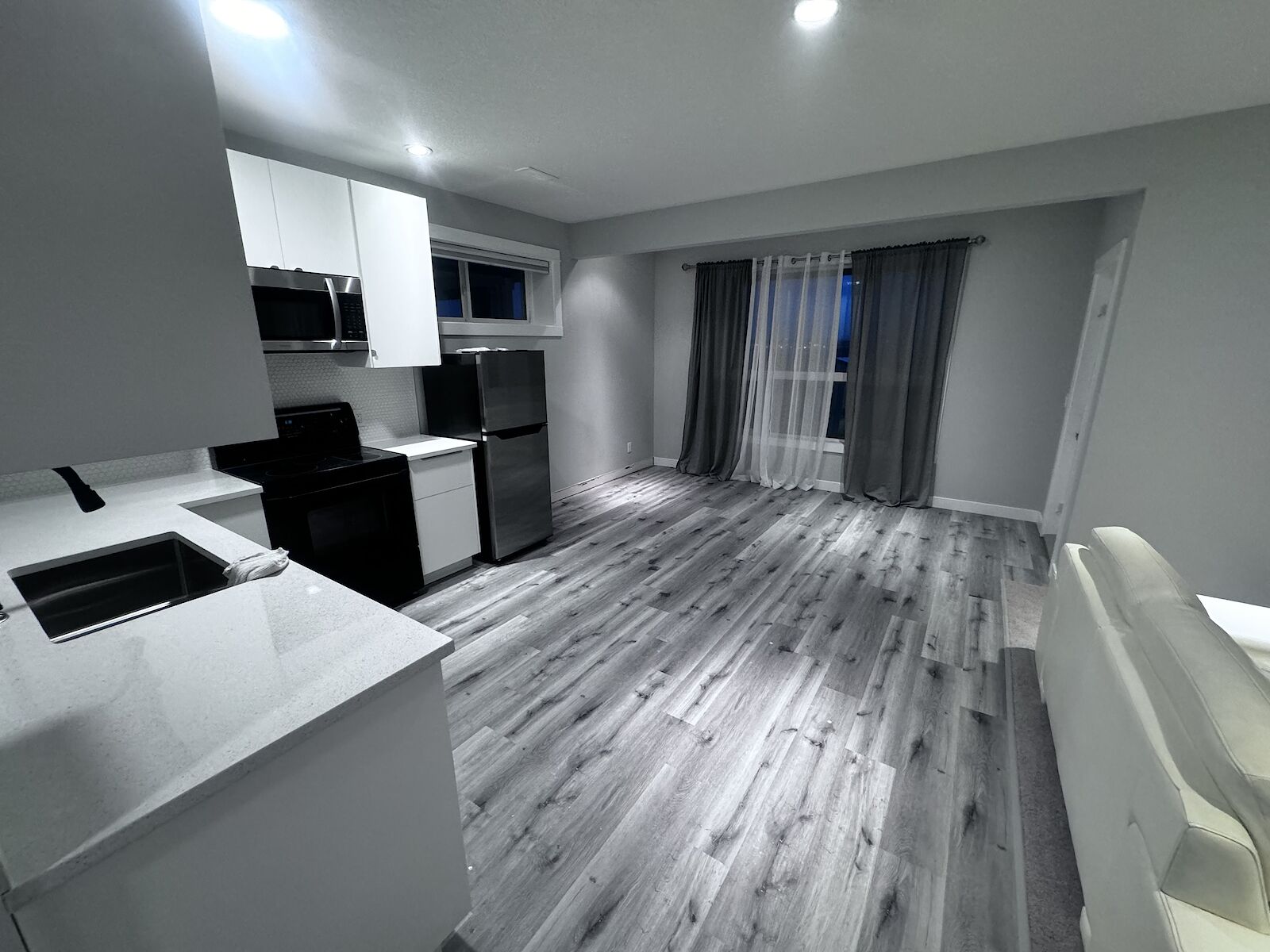 Airdrie 1 bedroom Basement for rent. Property photo: 597835-1