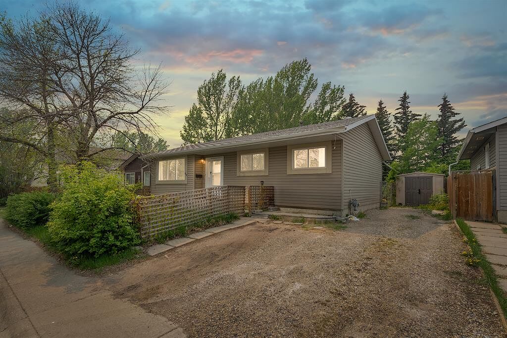 Calgary 2 bedrooms Basement for rent. Property photo: 598426-1