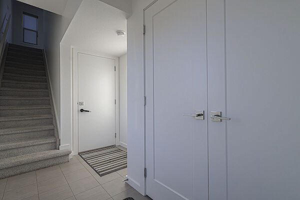 Edmonton 4 bedrooms Townhouse for rent. Property photo: 598479-2