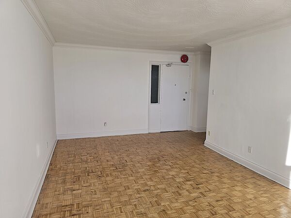 Toronto studio Apartment for rent. Property photo: 598685-3