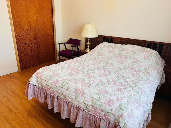 Calgary 4 bedrooms Room For Rent for rent. Property photo: 599827-3