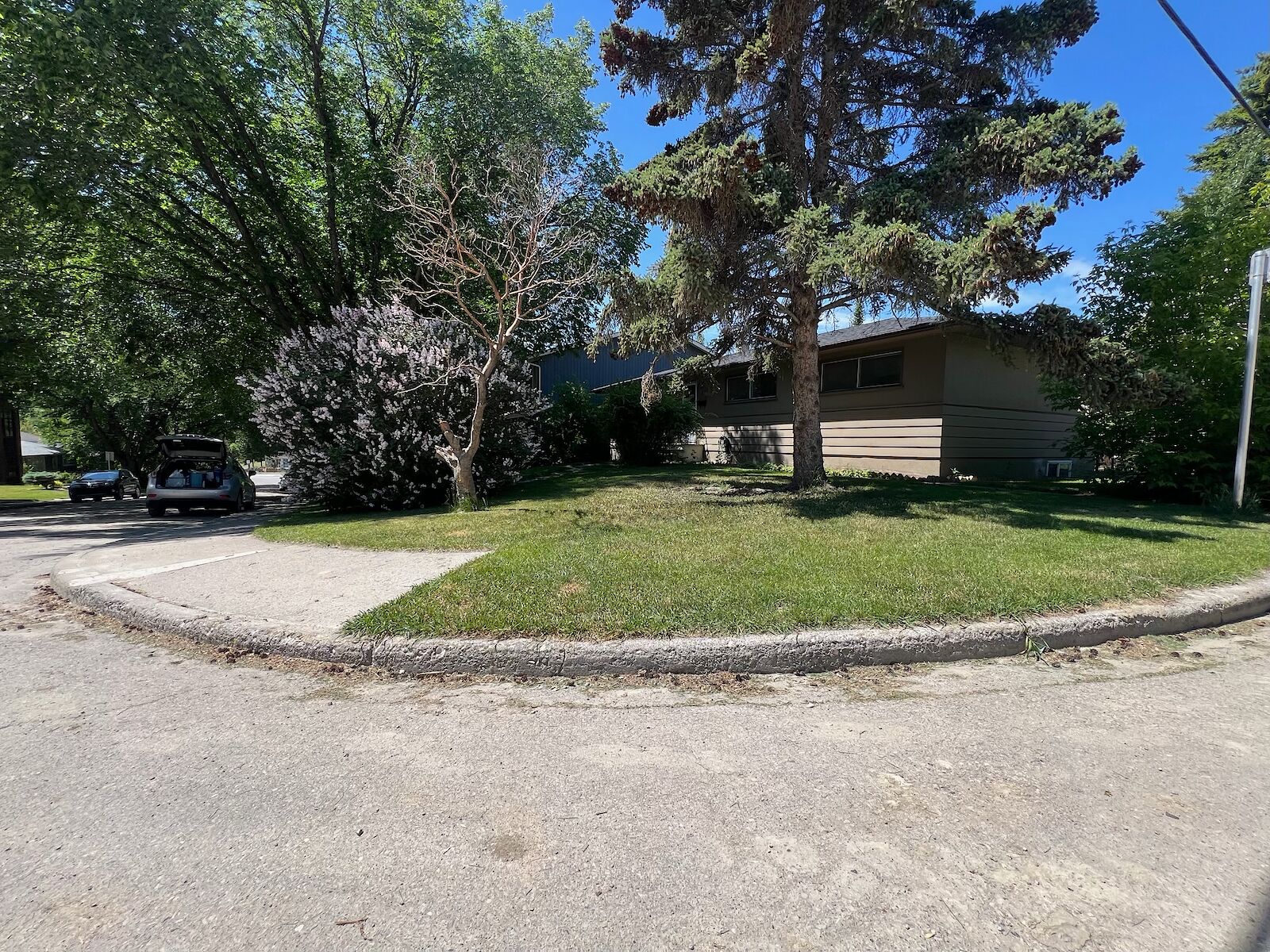 Calgary 2 bedrooms Basement for rent. Property photo: 600730-1