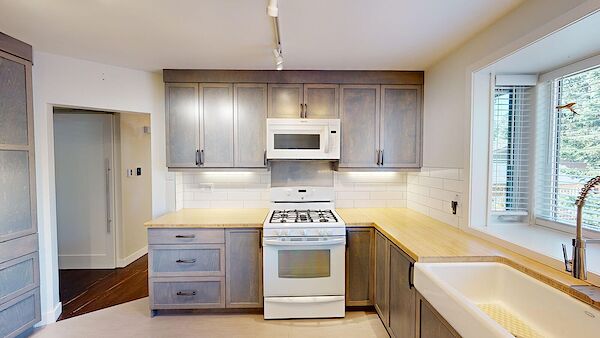 Calgary 3 bedrooms House for rent. Property photo: 601539-2