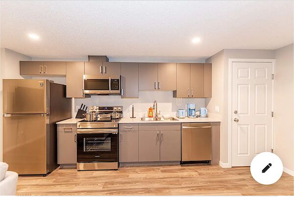 Edmonton 1 bedroom Basement for rent. Property photo: 602444-3