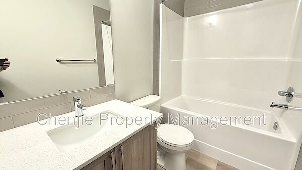 Edmonton 1 bedroom Basement for rent. Property photo: 602632-3