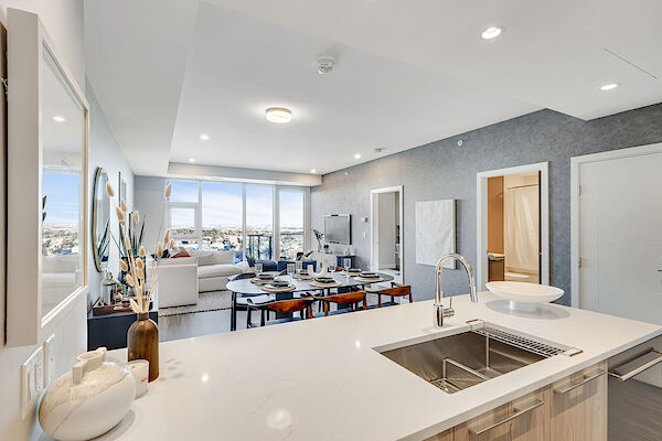 Calgary 2 bedrooms Condo Unit for rent. Property photo: 602654-2