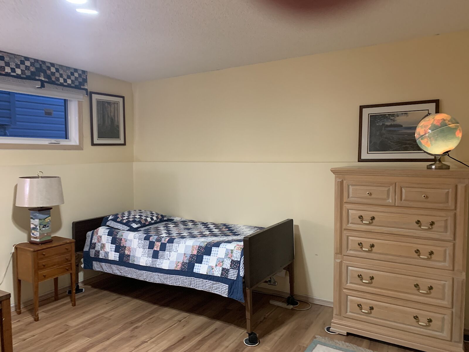 Calgary 1 bedroom Room For Rent for rent. Property photo: 602901-1