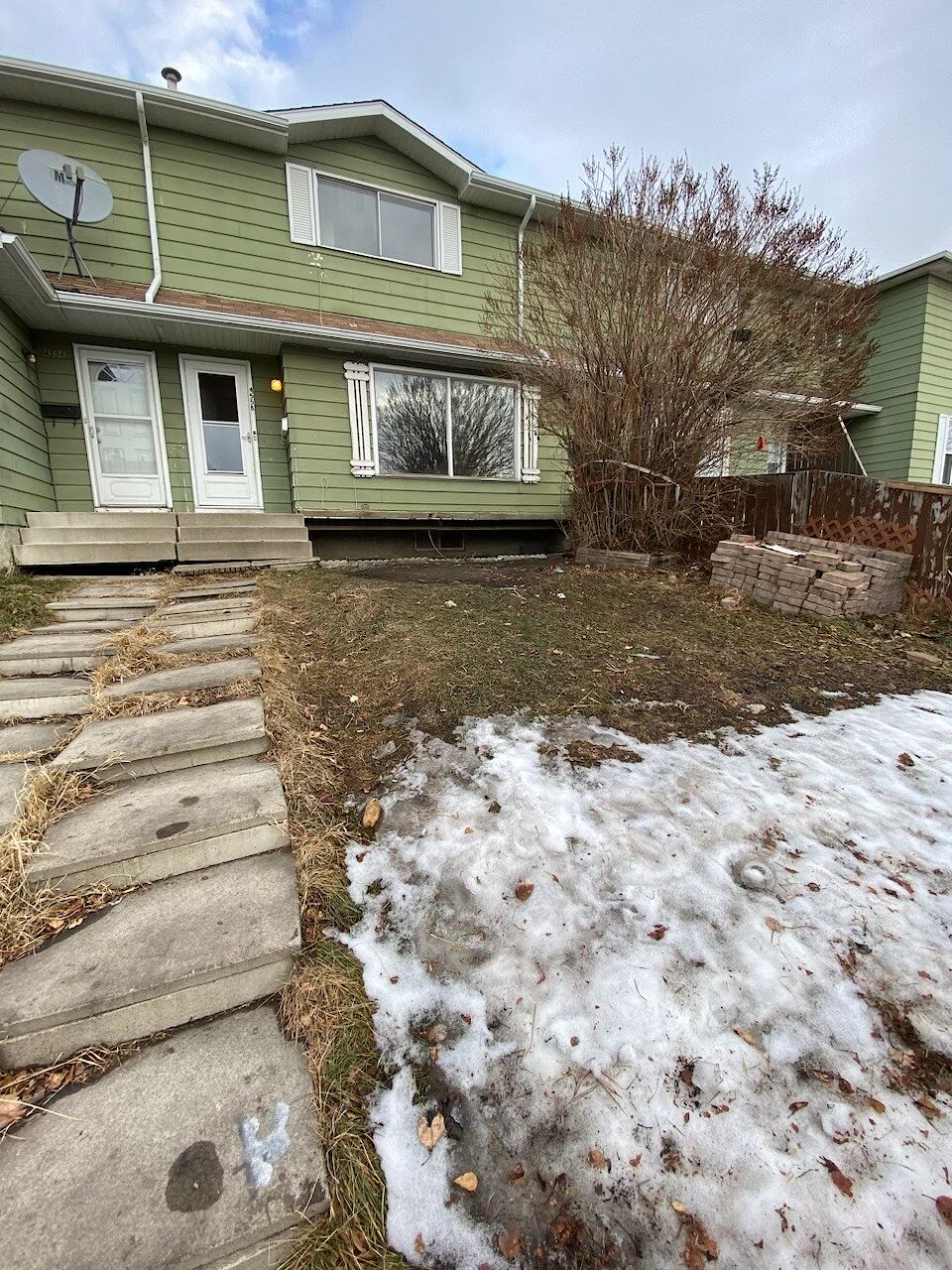 Calgary 3 bedrooms Townhouse for rent. Property photo: 602930-1