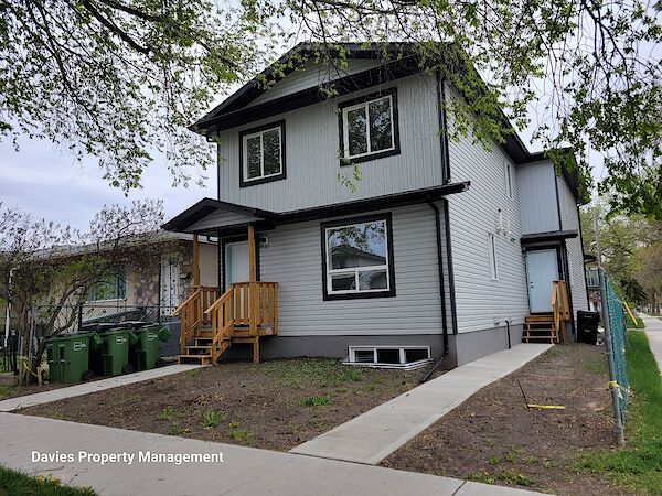 Edmonton 3 bedrooms Duplex for rent. Property photo: 603183-2