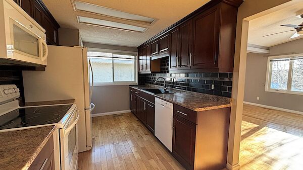 Calgary 3 bedrooms Main Floor for rent. Property photo: 603856-3