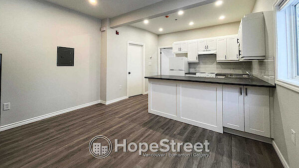 Edmonton 1 bedroom Condo Unit for rent. Property photo: 603879-2