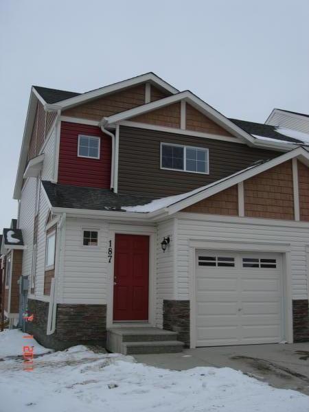 Calgary 3 bedrooms Townhouse for rent. Property photo: 60519-1