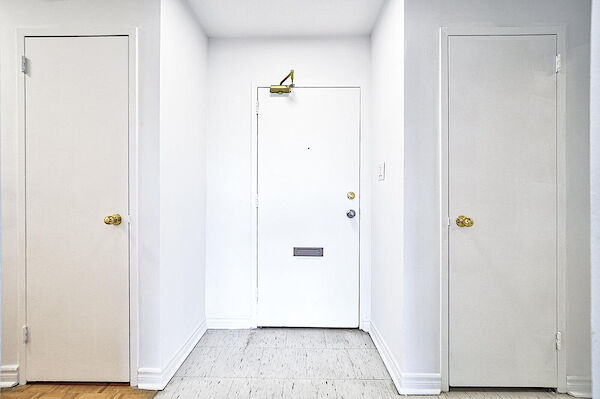 North York 4 bedrooms Condo Unit for rent. Property photo: 605919-3