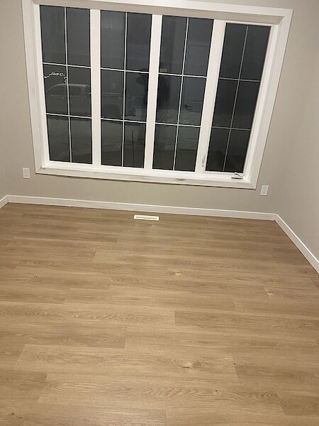 Edmonton 3 bedrooms Room For Rent for rent. Property photo: 606018-2