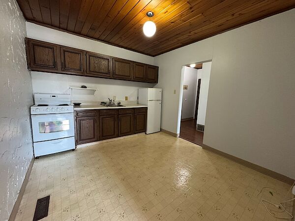 Calgary 1 bedroom Condo Unit for rent. Property photo: 606311-2
