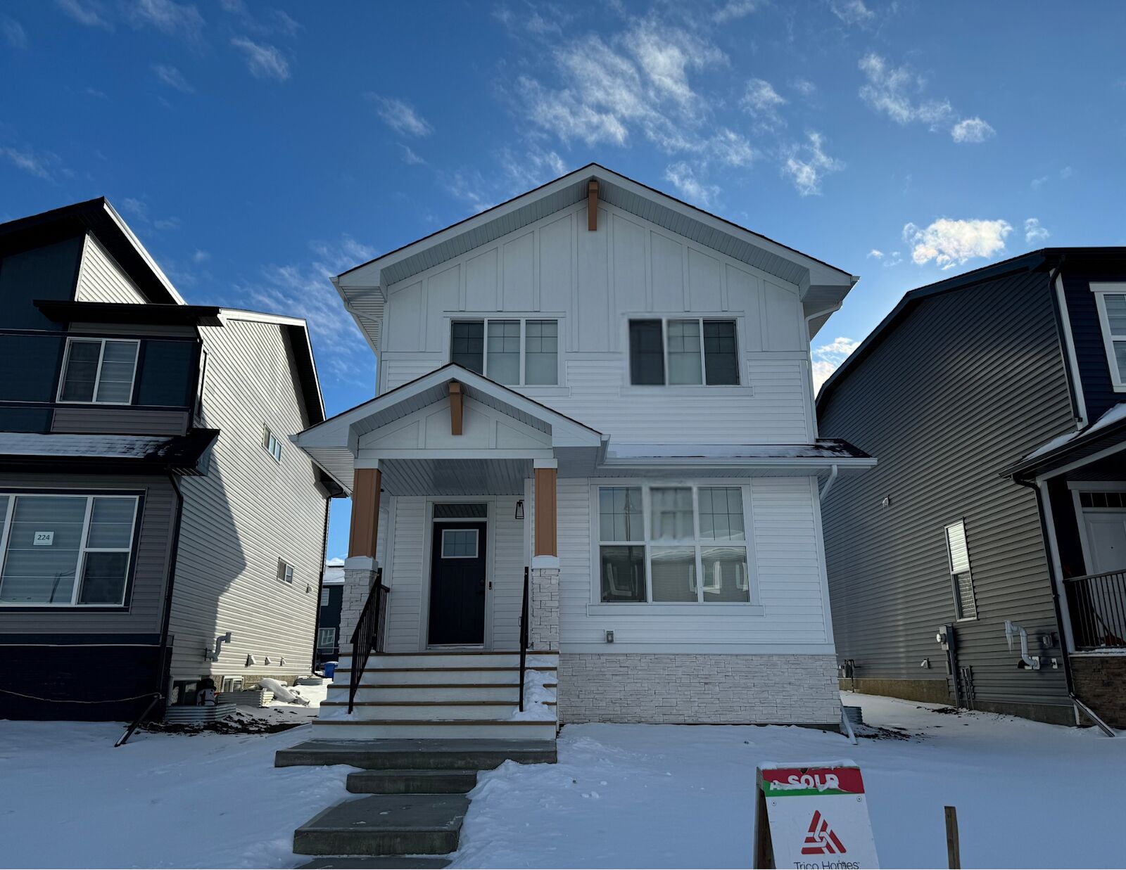 Chestermere 2 bedrooms Basement for rent. Property photo: 606498-1