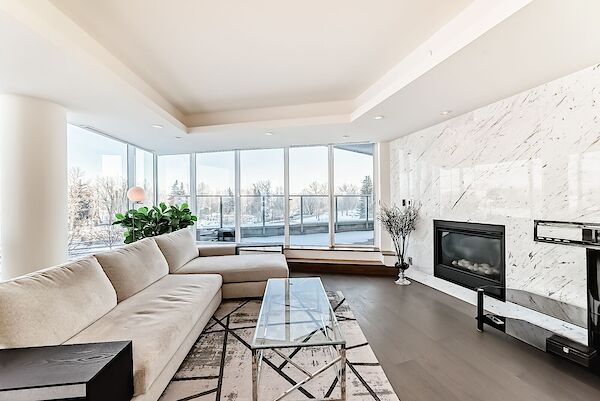 Calgary 2 bedrooms Condo Unit for rent. Property photo: 607024-2