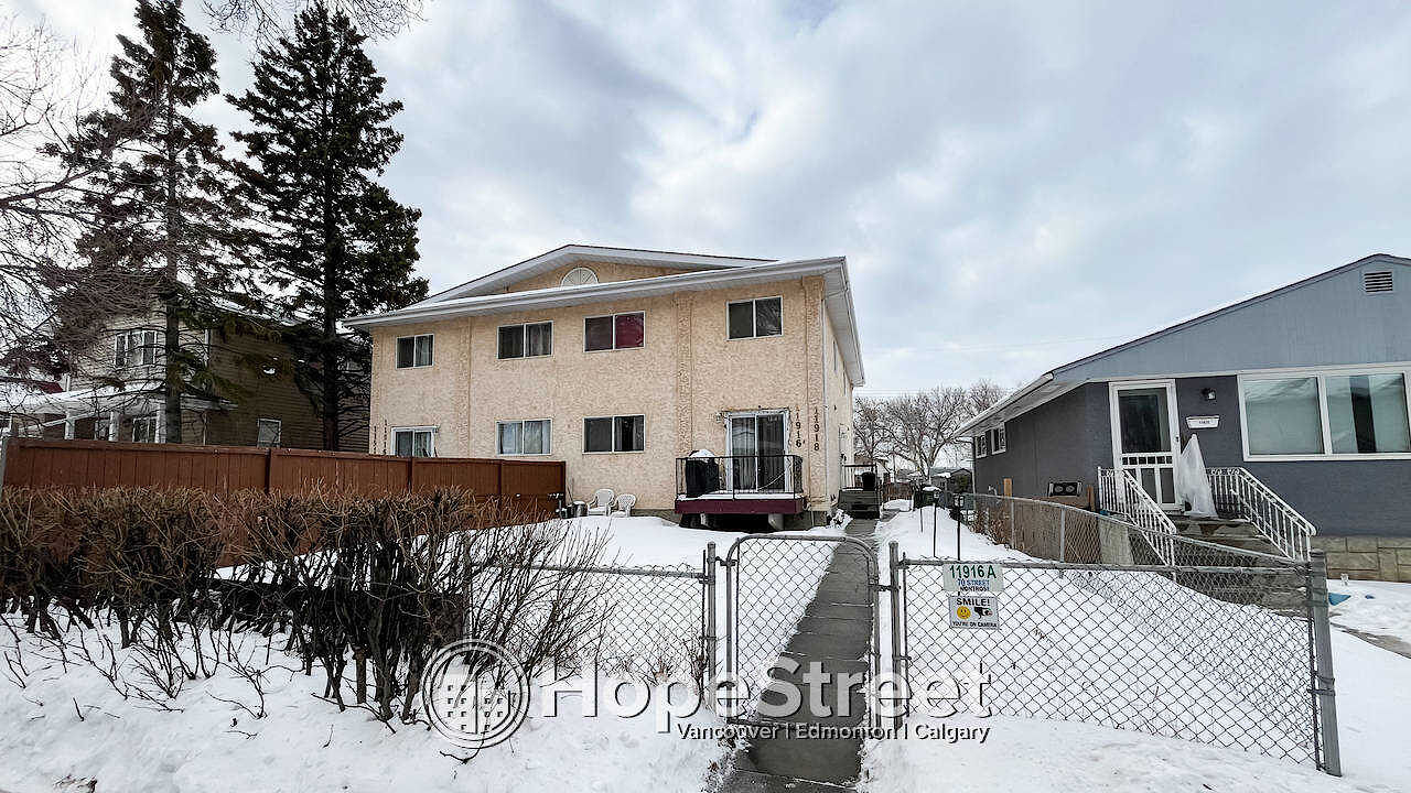 Edmonton 3 bedrooms Townhouse for rent. Property photo: 607951-1