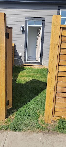 Calgary 2 bedrooms Basement for rent. Property photo: 608107-2