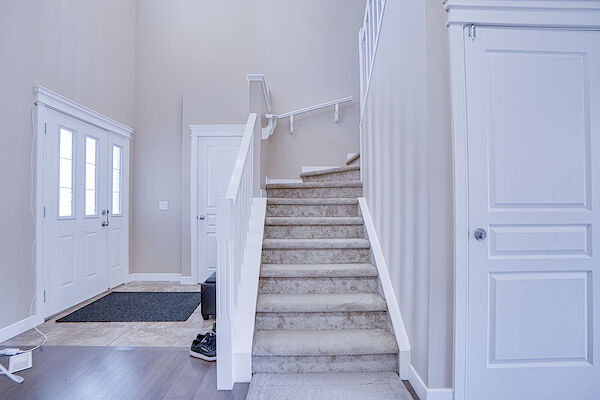 Calgary 3 + Den bedrooms House for rent. Property photo: 608170-2