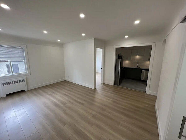 Vancouver 1 bedroom Apartment for rent. Property photo: 608834-2