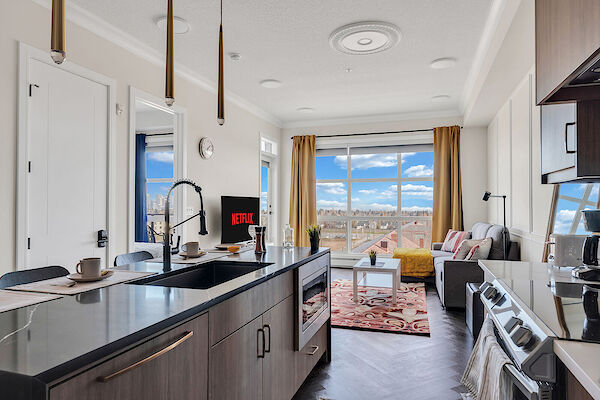 Calgary 2 bedrooms Condo Unit for rent. Property photo: 608863-2