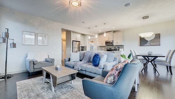 Calgary 4 + Den bedrooms House for rent. Property photo: 609216-2