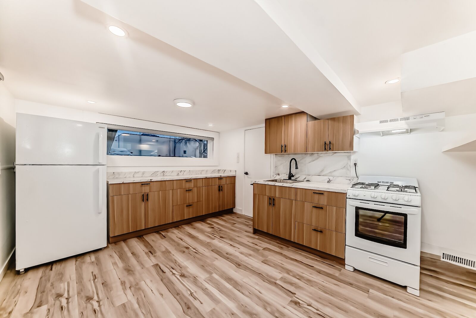 Calgary 1 bedroom Basement for rent. Property photo: 609693-1