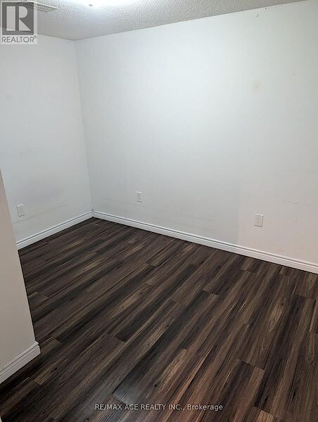 Brampton 2 bedrooms House for rent. Property photo: 611839-3