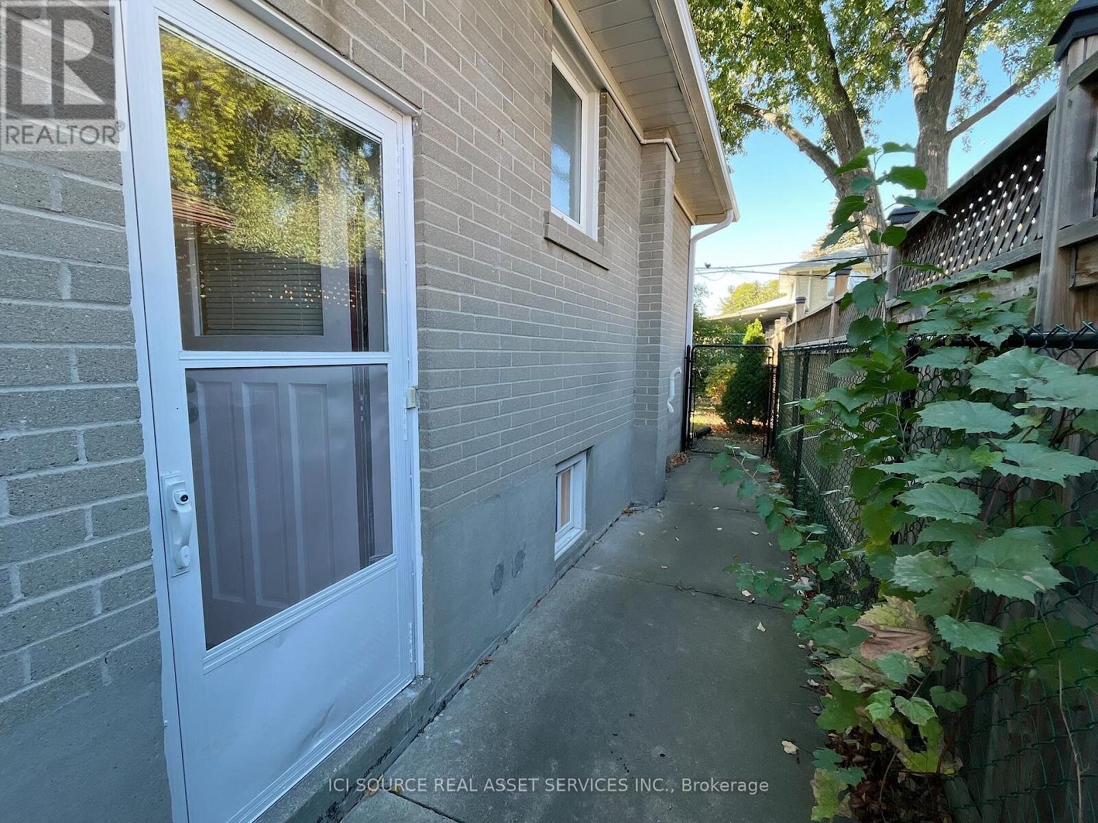 Toronto 2 bedrooms House for rent. Property photo: 612313-1
