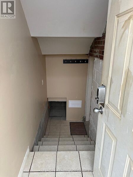Toronto 1 bedroom House for rent. Property photo: 612650-3