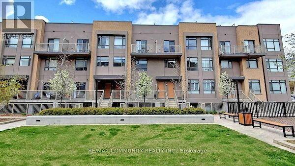 Toronto 3 bedrooms Townhouse for rent. Property photo: 613474-3