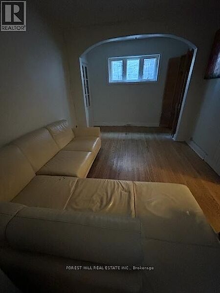 Toronto 1 bedroom House for rent. Property photo: 613647-2