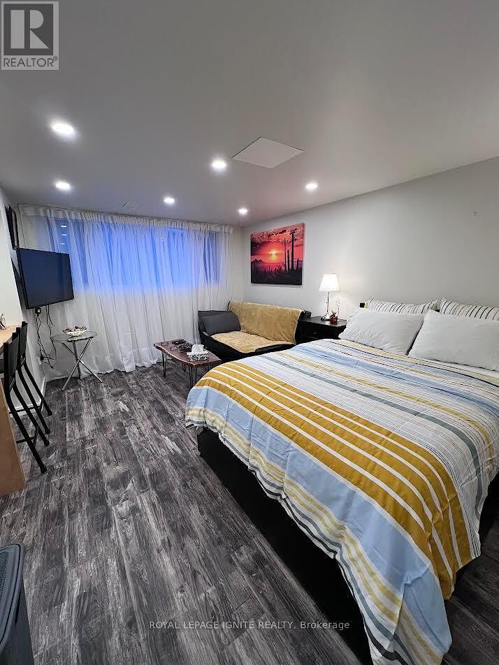 Toronto studio House for rent. Property photo: 615280-1