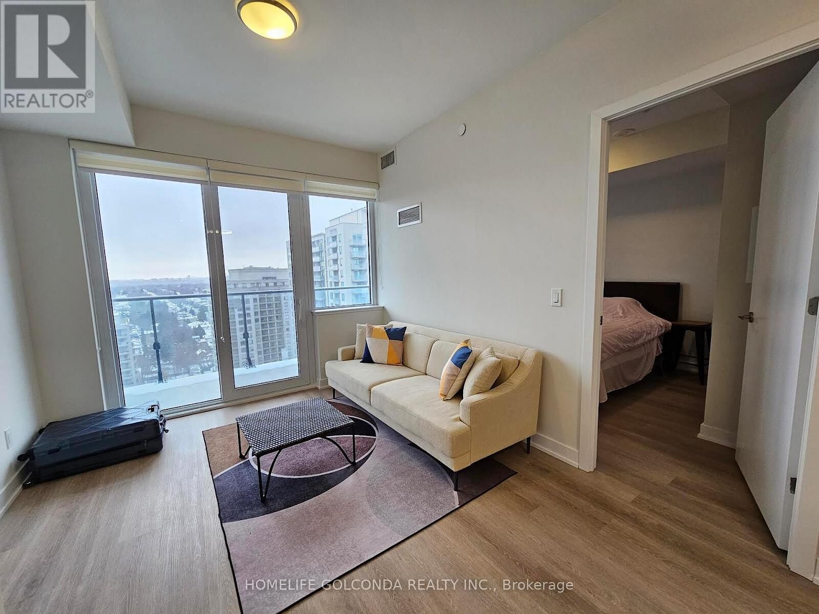 Toronto 2 bedrooms Apartment for rent. Property photo: 615701-1