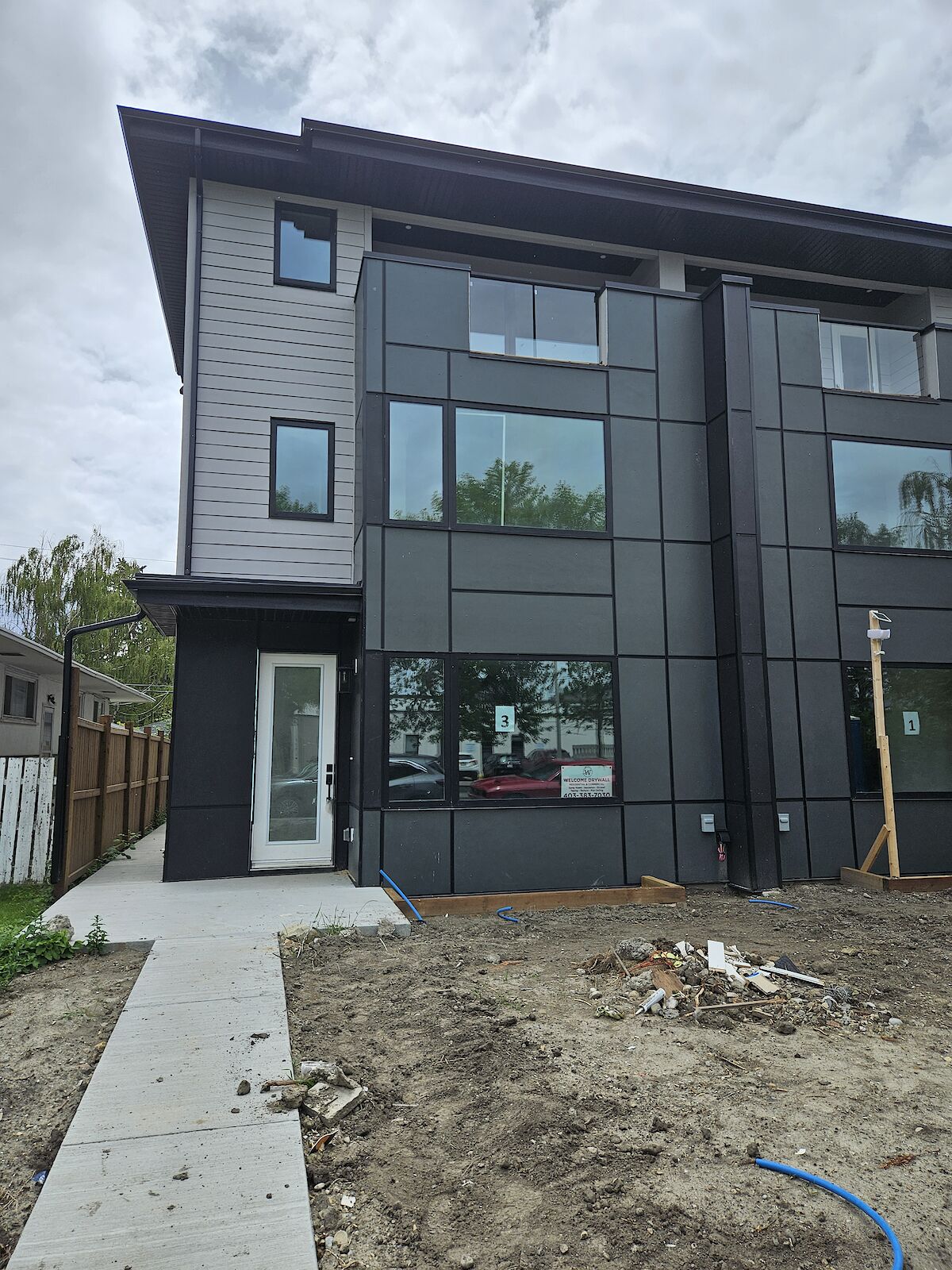 Calgary 3 bedrooms Townhouse for rent. Property photo: 616799-1