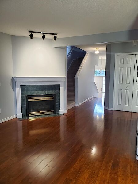 Calgary 2 + Den bedrooms Townhouse for rent. Property photo: 617181-3