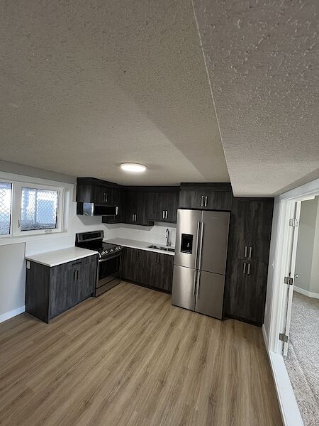 Calgary studio Basement for rent. Property photo: 617185-2