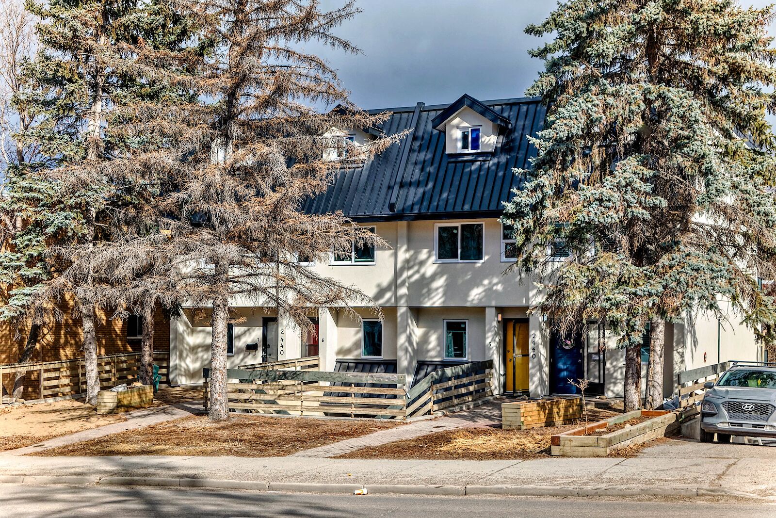 Calgary 2 bedrooms Condo Unit for rent. Property photo: 619071-1