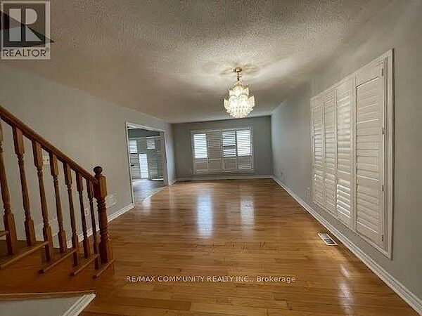 Toronto 3 bedrooms House for rent. Property photo: 619866-3