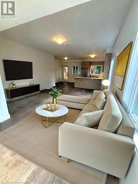 Hamilton 3 bedrooms Townhouse for rent. Property photo: 619968-2