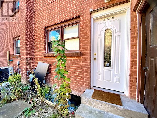 Mississauga 1 bedroom House for rent. Property photo: 620281-3