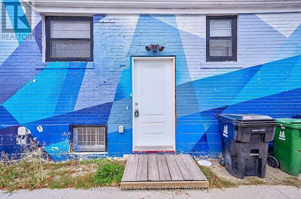 Toronto 2 bedrooms House for rent. Property photo: 620476-2
