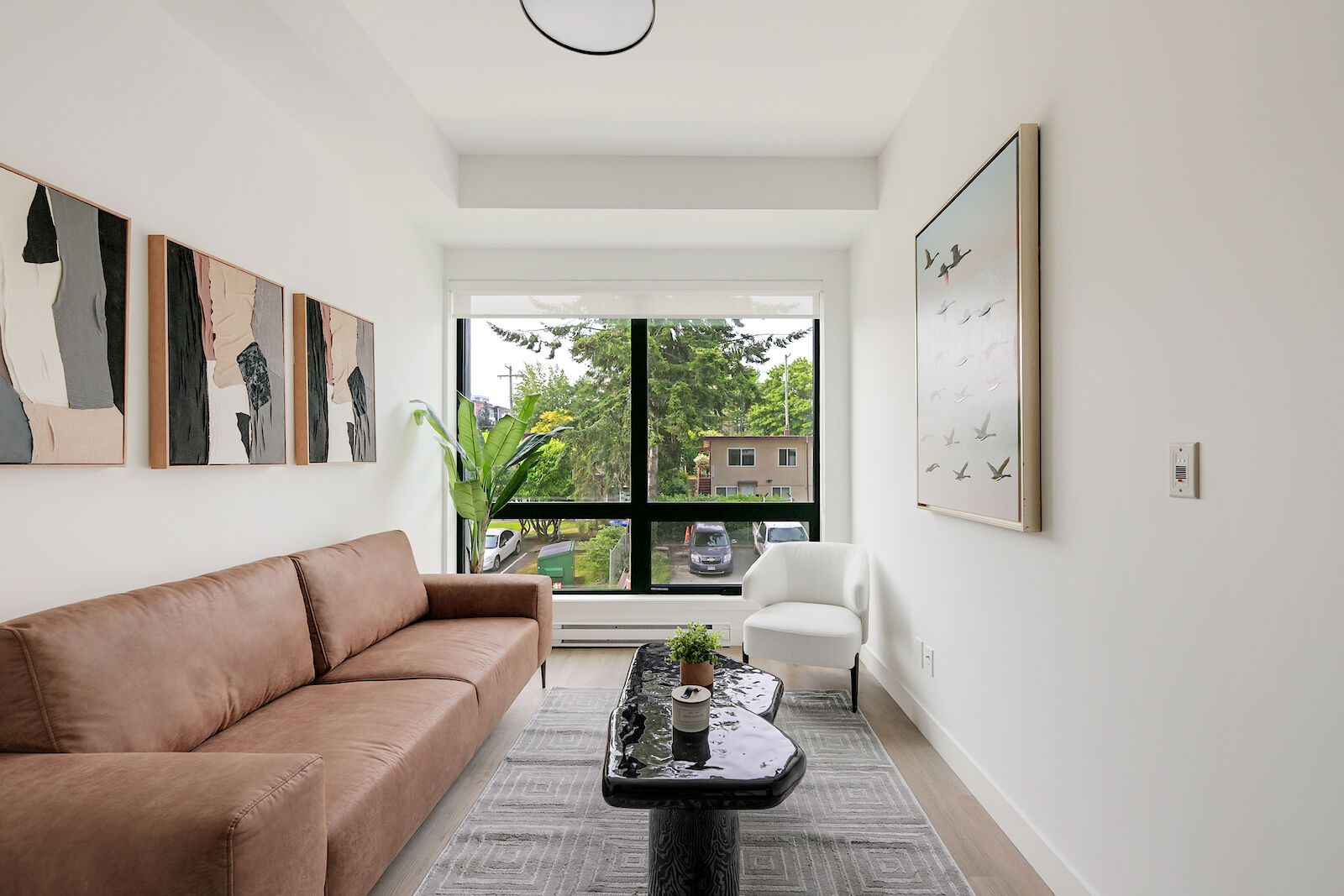 Victoria 4 bedrooms Apartment for rent. Property photo: 621488-1