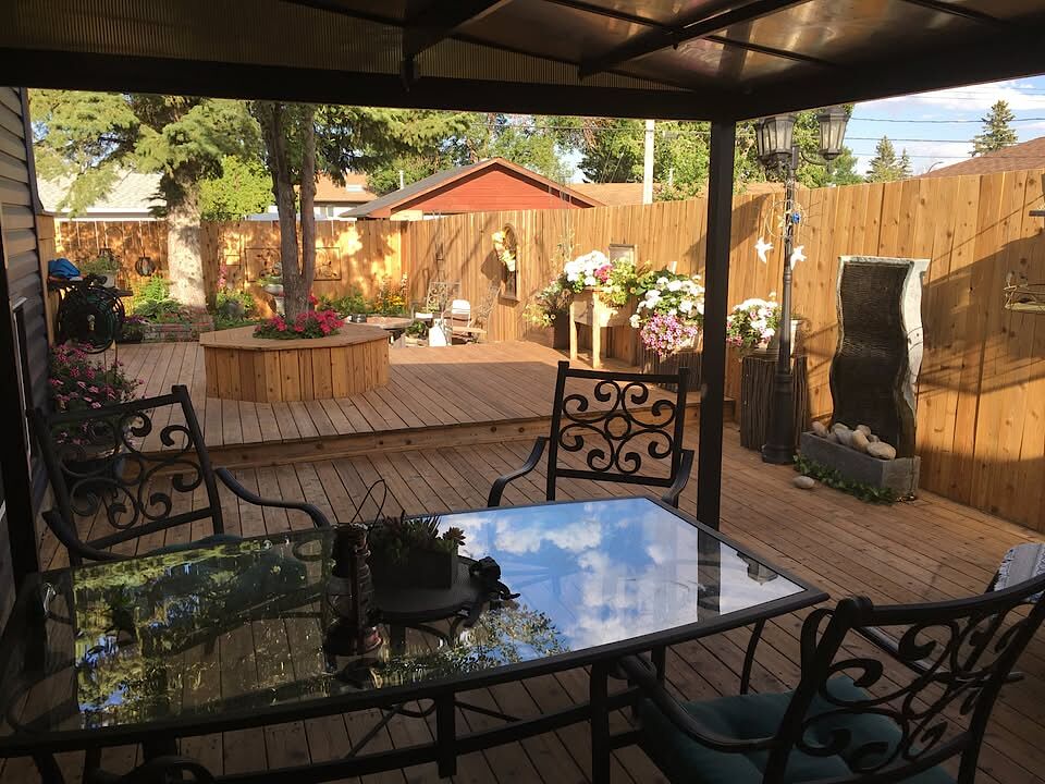 Calgary studio Basement for rent. Property photo: 621803-1